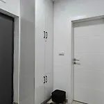 Dorian Gray Sa Garazom Apartamento *