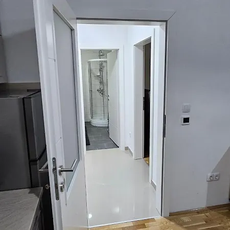 아파트 Dorian Gray Sa Garazom *