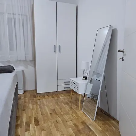 Dorian Gray Sa Garazom * 비옐리나